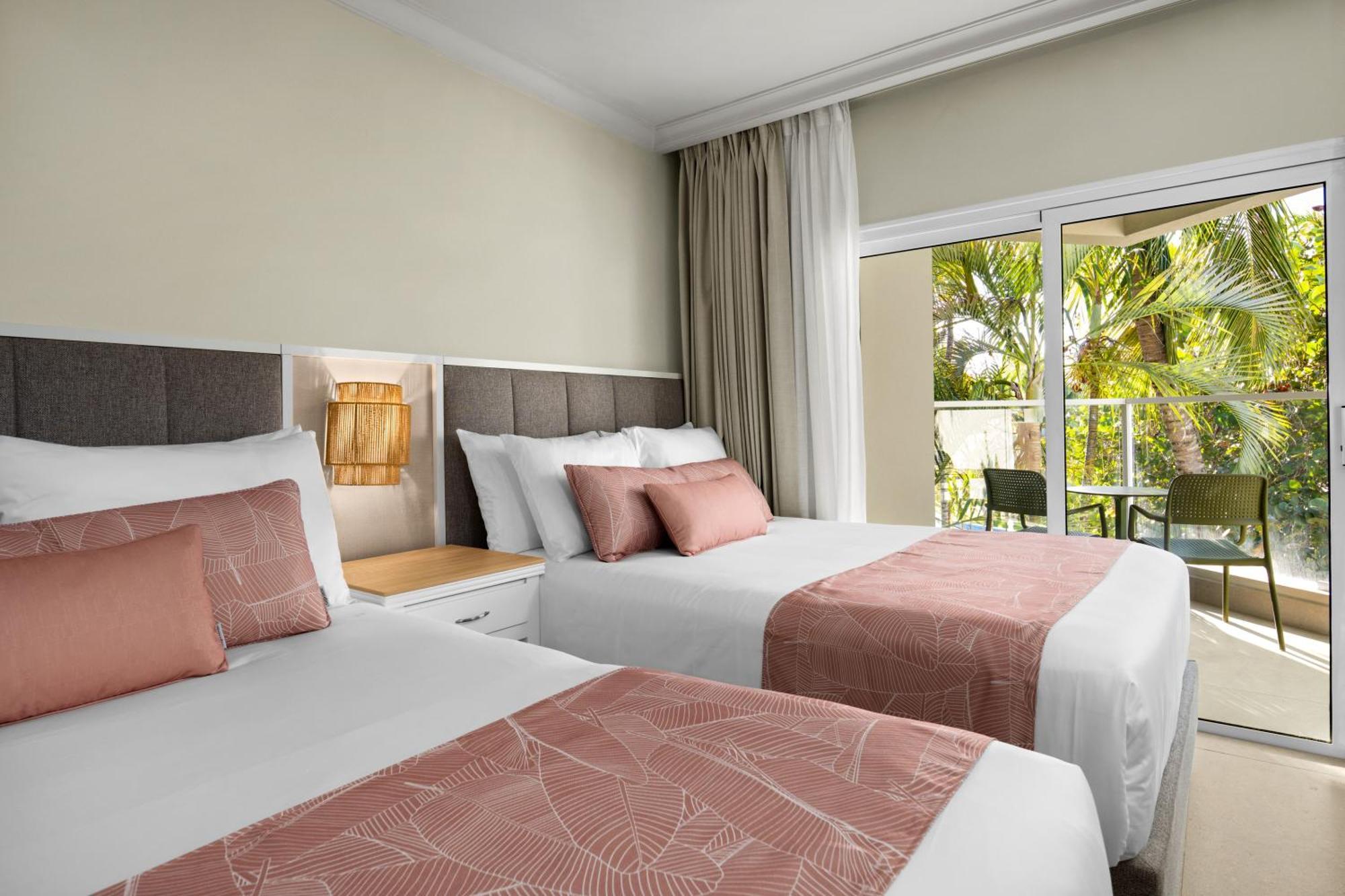 Wyndham Alltra Punta Cana All Inclusive Resort מראה חיצוני תמונה